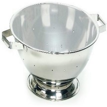 Crestware COL05 Stainless Steel Footed Colander 5 Qt.